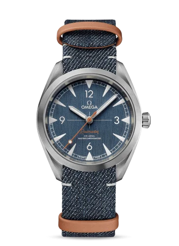 Omega - 220.12.40.20.03.001 Railmaster Omega Co-Axial Master Chronometer 40 Stainless Steel / Blue / NATO