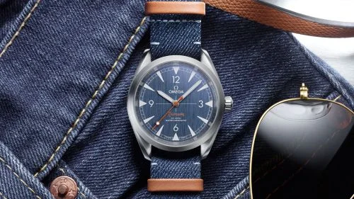 Omega Omega - 220.12.40.20.03.001 Railmaster Omega Co-Axial Master Chronometer 40 Stainless Steel / Blue / NATO