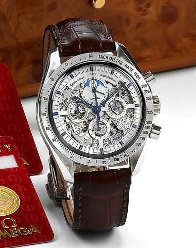 Omega Omega - 3688.30.32 Speedmaster Professional Moonphase Platinum / Skeleton