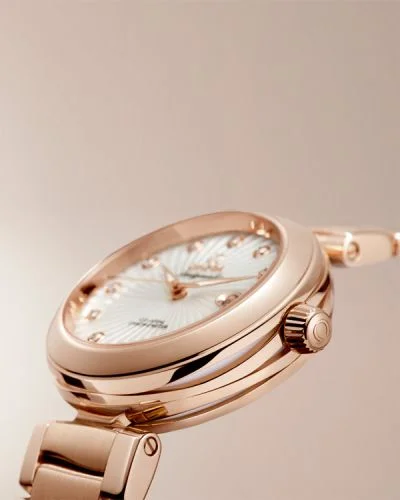 Omega Omega - 425.60.34.20.55.001 LadyMatic Co-Axial 34 Red Gold / MOP / Bracelet