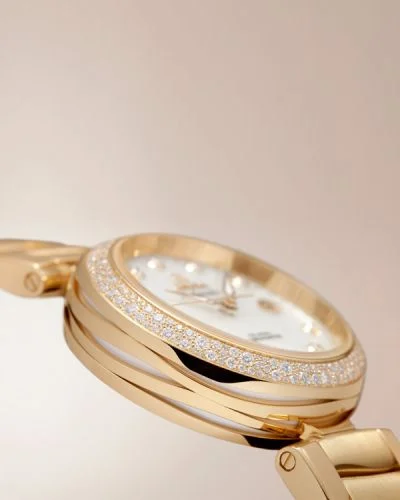 Omega Omega - 425.65.34.20.55.002 LadyMatic Co-Axial 34 Yellow Gold / Diamond / MOP / Bracelet
