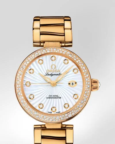 Omega Omega - 425.65.34.20.55.004 LadyMatic Co-Axial 34 Yellow Gold / Diamond / MOP / Bracelet