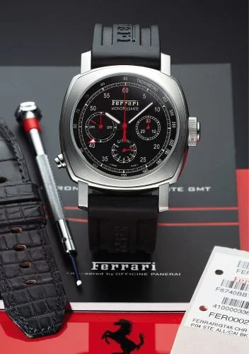 Panerai - FER00020 Ferrari Granturismo 8 Days Chrono Monopulsante GMT