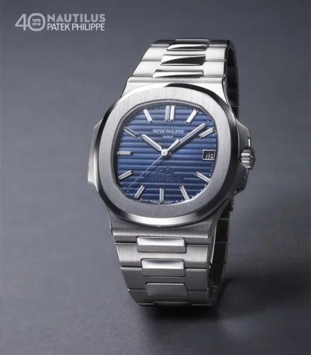 Patek Philippe - 5711/1P-011 Nautilus 5711 Platinum 40th Anniversary