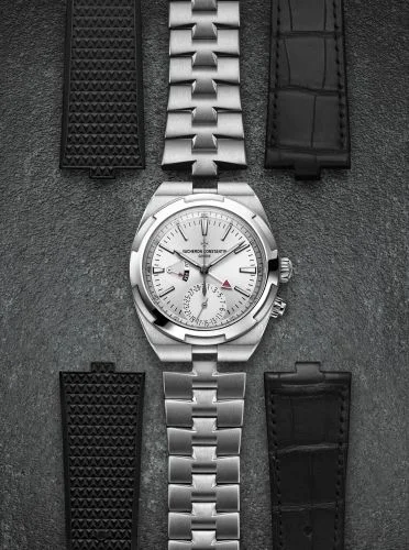 Vacheron Constantin Vacheron Constantin - 7900V/110A-B333 Overseas Dual Time Stainless Steel / Silver